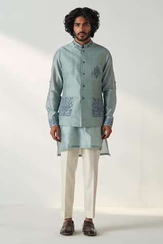 Studio Bagechaa Adit Asymmetric Kurta Set With Bundi 