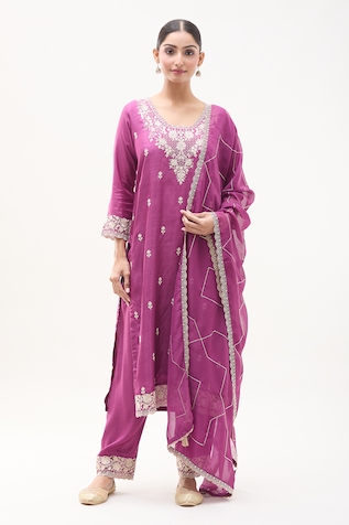 Khwaab by Sanjana Lakhani Floral Embroidered Kurta Pant Set