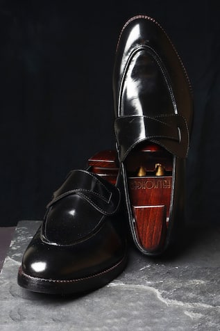 Brushed Leather Butterfly Loafers 