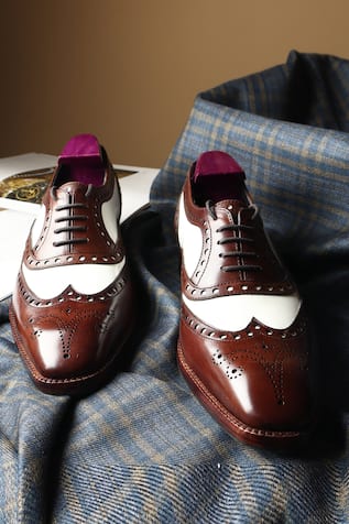 Mirror Glossed Textured Oxford Shoes 