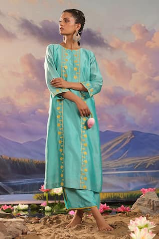 Charu Makkar Embroidered Kurta & Pant Set 