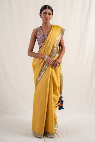 Priyanka Raajiv Janpath Tasseled Border Saree With Unstitched Blouse Piece 