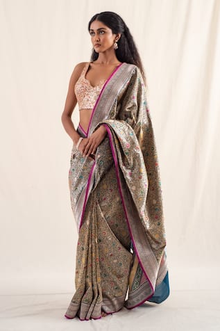 Priyanka Raajiv Rythu Floral Pattern Saree With Unstitched Blouse Piece 