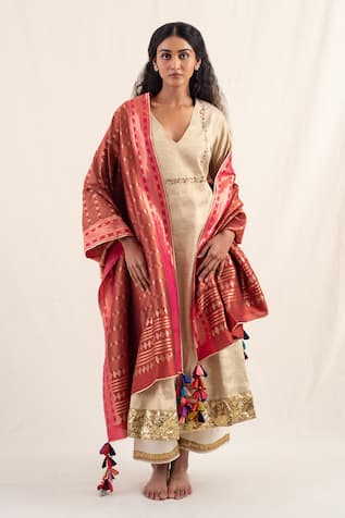 Priyanka Raajiv Samaa Geometric Pattern Dupatta 