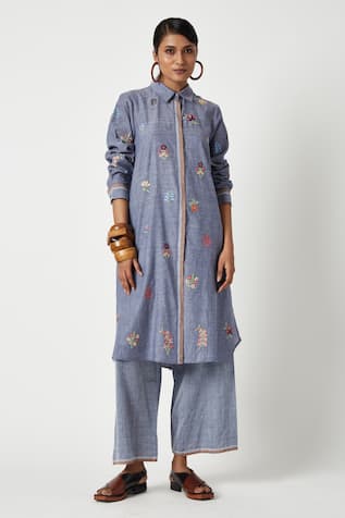 Payal Pratap Begonia Blossom Embroidered Kurta With Pant 