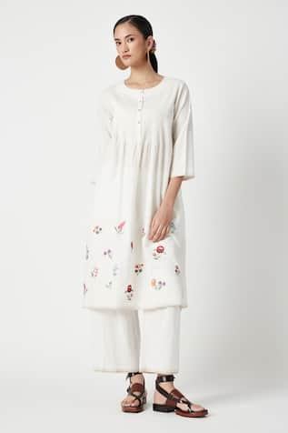 Payal Pratap Phlox Floral Sprig Embroidered Kurta With Pant 