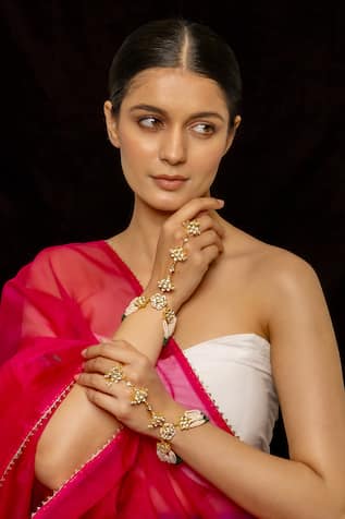 Shlok Jewels Phool Kundan & Pearl Studded Hathphool Set Of 2 