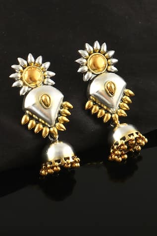 Noor Flower Pattern Dangler Earrings 