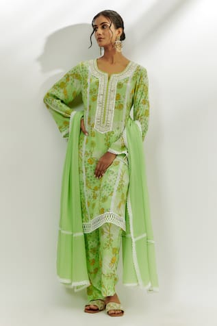 Nadima Saqib Floral Print Kurta Set 