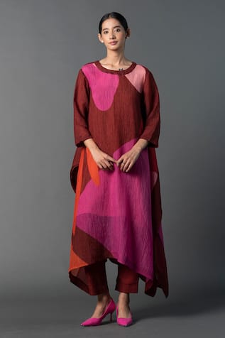 Clos Contemporary Print Draped Kurta & Pant Set 