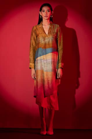 Clos Asymmetric Printed Kurta 