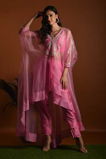 Label Deepshika Agarwal Leaf Embroidered Kaftan Set 