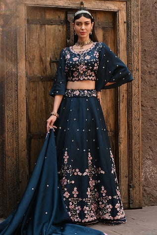 Label Deepshika Agarwal Dainty Bloom Embroidered Lehenga Set 