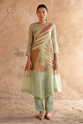 Clos Printed Asymmetric Tunic Kurta & Pant Set 