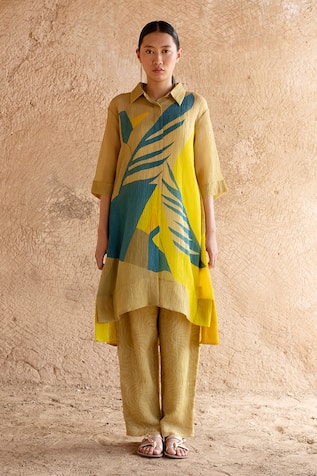 Clos Asymmetric Abstract Print Kurta Tunic With Pant 