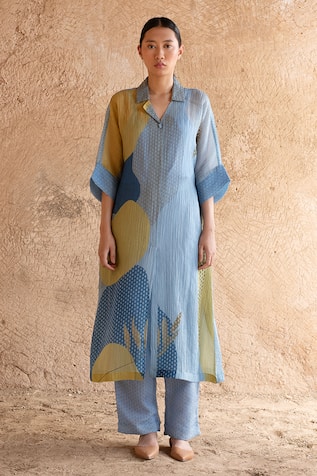 Clos Asymmetric Straight Kurta & Pant Set 