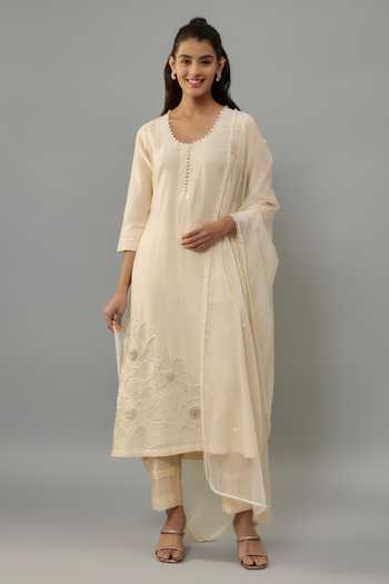 The Aarya Pearls Embroidered Kurta Pant Set 
