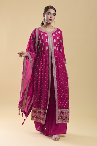 Khwaab by Sanjana Lakhani Damask Flora Aari Embroidered Kurta Palazzo Set