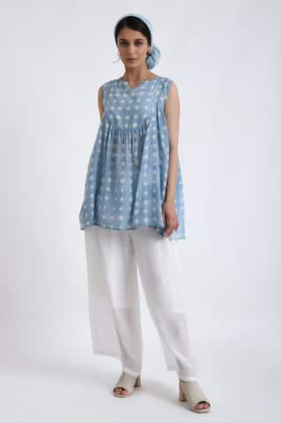 Jayati Goenka Cotton Sleeveless Yoke Print Top With Pant 