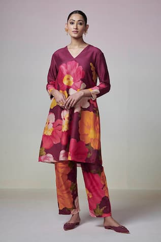 Dressfolk Pahi Floral Print Chanderi Kurta & Pant Set 