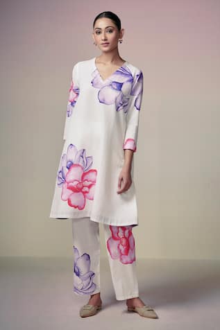 Dressfolk Zainab Floral Print Kurta & Pant Set 