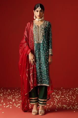 OHH CROW Hand Embroidered Kurta Set 