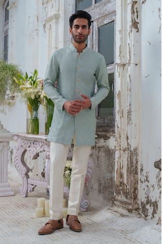 Amrit Dawani Textured Pattern Kurta Set 