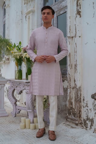 Amrit Dawani Chanderi Textured Kurta Set 