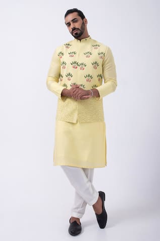 KAKA CALCUTTA Cutdana Embroidered Bundi Jacket With Kurta Set 