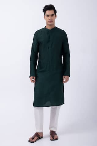 KAKA CALCUTTA Solid Kurta & Pyjama Set 