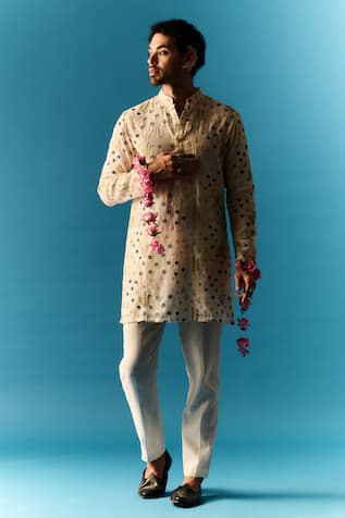 NAFS Thread Hand Embroidered Kurta & Pant Set 