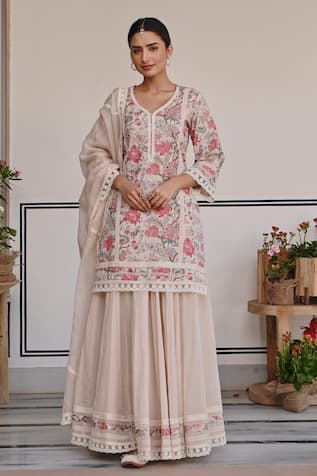 KARAJ JAIPUR Floral Blossom Print Kurta Lehenga Set 