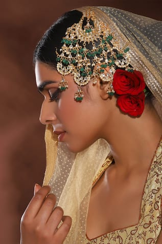 Ruby Raang Kundan Beaded Passa 