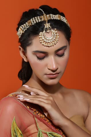 Ruby Raang Kundan Embellished Gold Mathapatti 