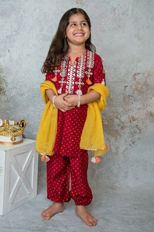 Mi Dulce An'ya Embroidered Yoke Kurta Pant Set 