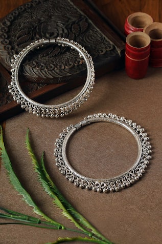 Ghunghroo Carved Round Leg Kada-Set Of 2 