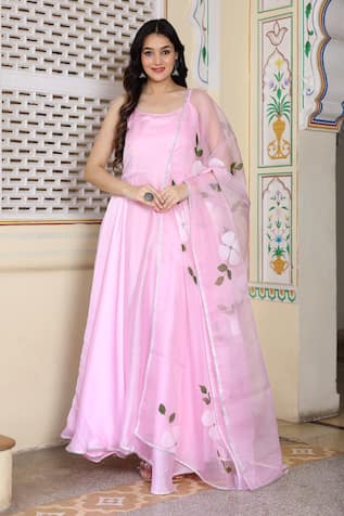 Bannhi Solid Anarkali With Hand Painted Dupatta 