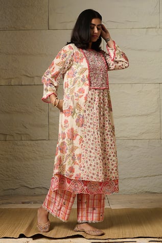 Saundh Piya Embroidered Yoke Kurta With Pant 