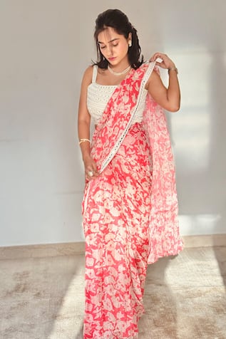 PREETI MEHTA Printed Pre-Draped Saree With Mirror Work Blouse 