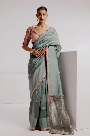 Taisha Woven Butti Banarasi Saree Set 