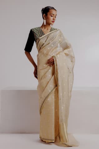 Taisha Woven Banarasi Saree Set With Embroidered Blouse 