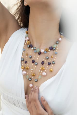 Shell Pearls Embellished Choker Necklace 