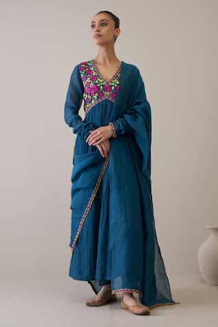 RoohbyRidhimaa Rimjhim Embroidered Anarkali Set 