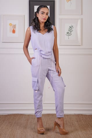 Ankur J Textured Cut-Out Crop Top With Joggers 