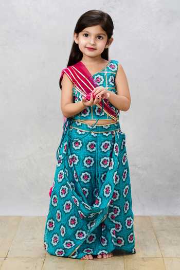 Pinkcow designs pvt ltd Floral Print Choli With Lehenga 