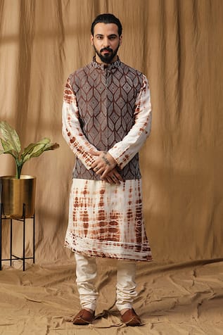 Kudrat Couture Geometric Embroidered Bundi Kurta Set 