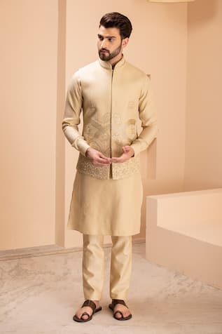 AMIT ARORA Bahar Embroidered Bundi Kurta Set 