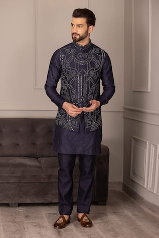 AMIT ARORA Damask Bloom Embroidered Bundi Kurta Set 