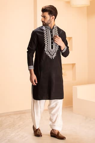 Amit Arora Zari Embroidered Kurta With Salwar 