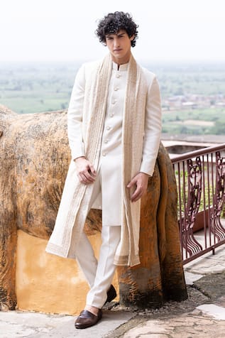 AMIT ARORA Solid Sherwani Set With Lakhnawi Stole 